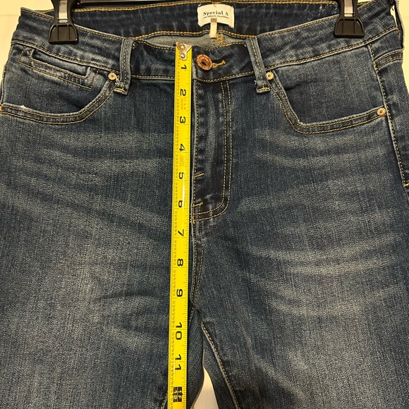 Classic Blue Skinny Jeans for Women - Picture 3 of 6